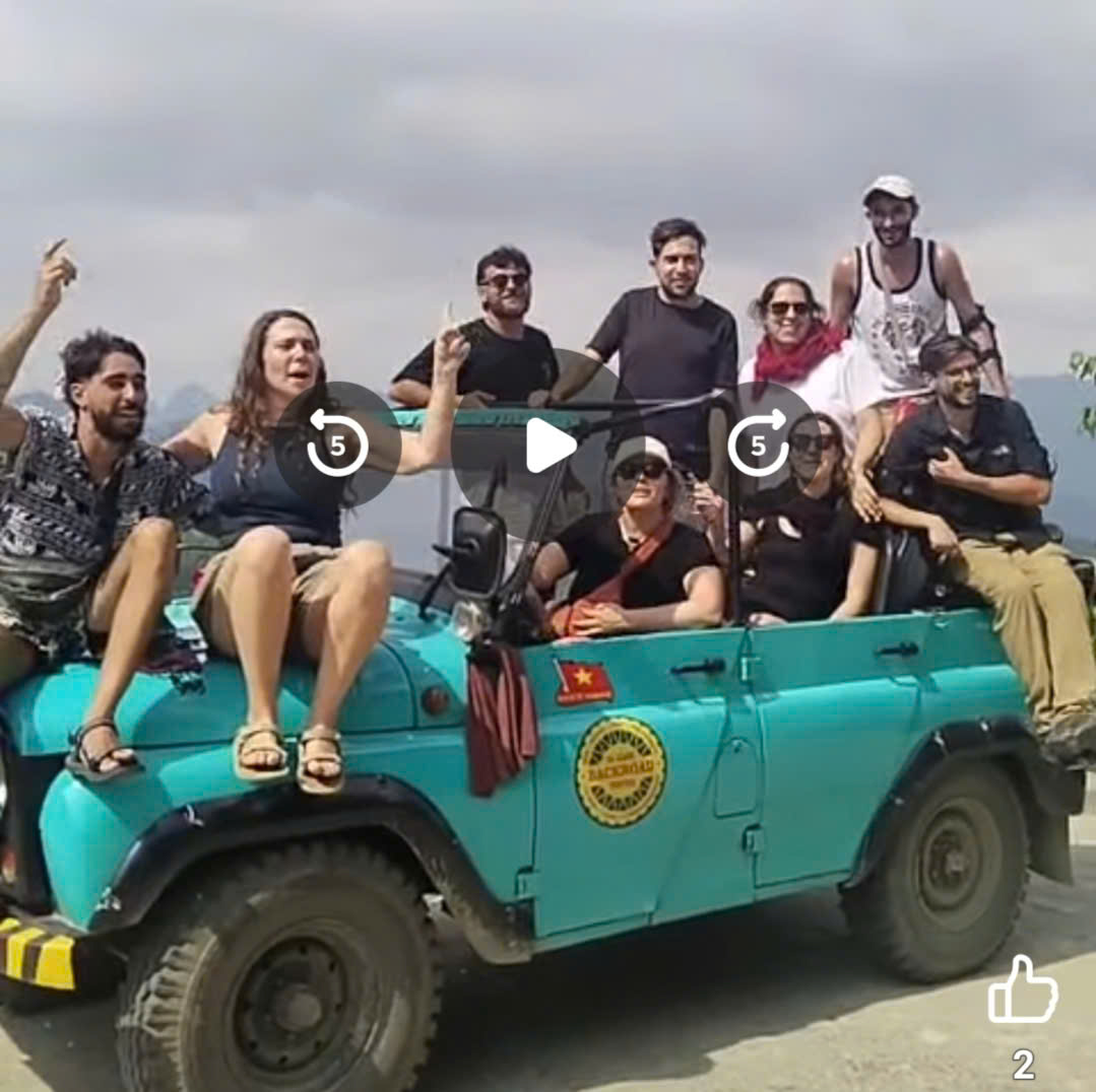 Vintage Jeep Ha Giang 4